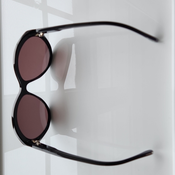 Elizabeth and James Beverly Sunglasses - Picture 3 of 8